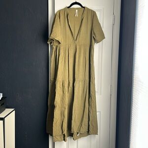 Anthropologie Kallie Flowy Maxi Dress